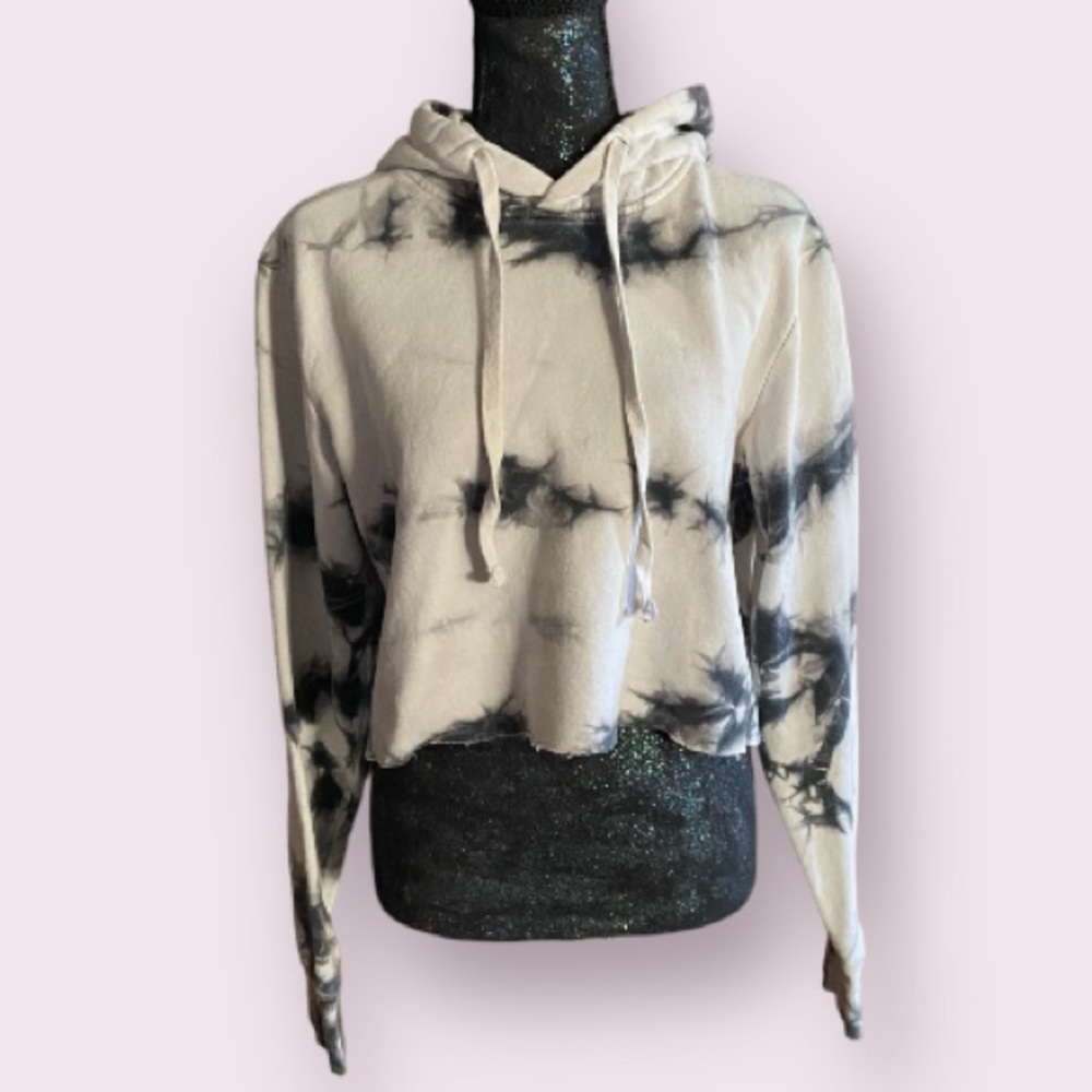 No Boundaries Pearl Grey Tie Dye Cropped Hoodie